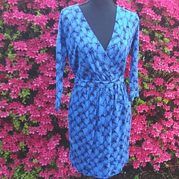 Diane Von Furstenberg Dresses & Skirts - Diane von Furstenberg size 6 Dress